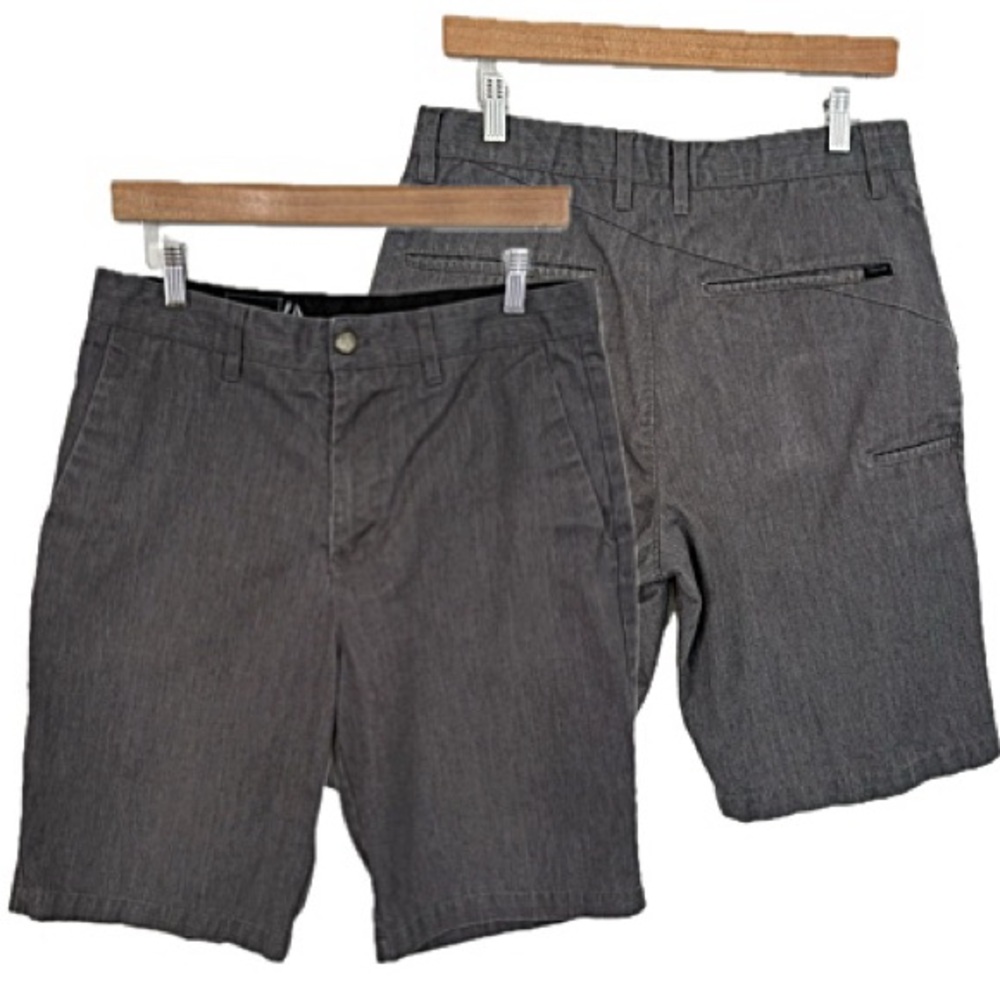 Volcom Mens Frickin Modern Bermuda Shorts Size 32 Grey 10" Clean Casual Chino